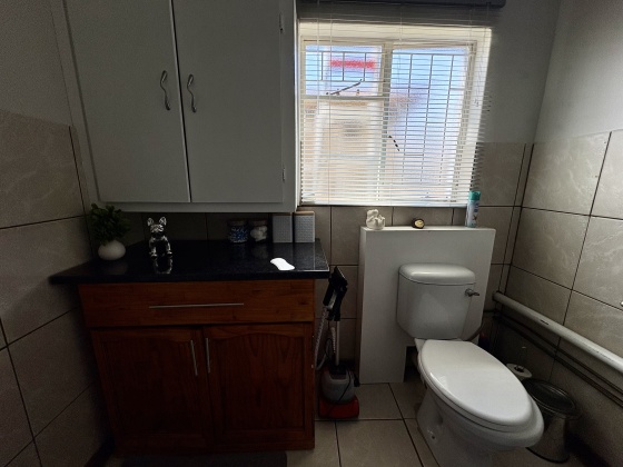 5 Bedrooms Bedrooms, 0 ,4 BathroomsBathrooms,House,For Sale,0,1510