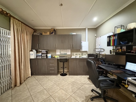 5 Bedrooms Bedrooms, 0 ,4 BathroomsBathrooms,House,For Sale,0,1510