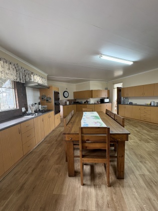 Kroonstad, 4 Bedrooms Bedrooms, 0 ,2 BathroomsBathrooms,House,For Sale,0,1517