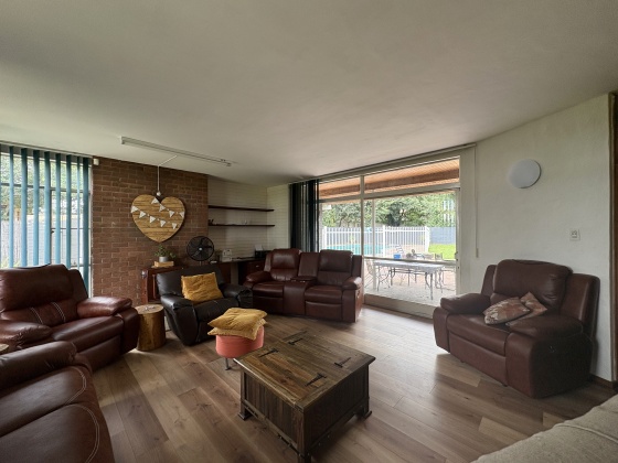 Kroonstad, 4 Bedrooms Bedrooms, 0 ,2 BathroomsBathrooms,House,For Sale,0,1517