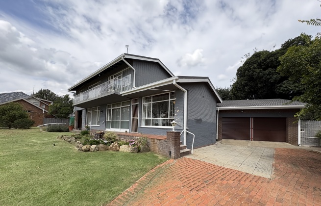 Kroonstad, 4 Bedrooms Bedrooms, 0 ,2 BathroomsBathrooms,House,For Sale,0,1517