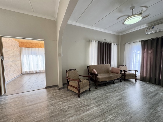 Kroonstad, 3 Bedrooms Bedrooms, 0 ,1 BathroomBathrooms,House,For Sale,0,1519