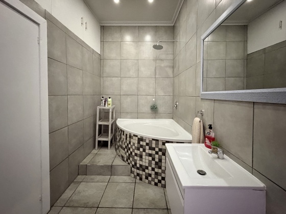 Kroonstad, 3 Bedrooms Bedrooms, 0 ,1 BathroomBathrooms,House,For Sale,0,1519