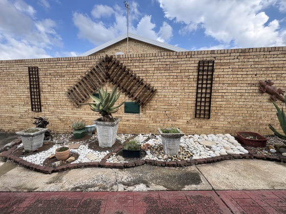 Kroonstad, 3 Bedrooms Bedrooms, 0 ,2 BathroomsBathrooms,Townhouse,For Sale,0,1520