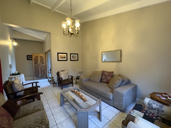 Kroonstad, 4 Bedrooms Bedrooms, 0 ,2 BathroomsBathrooms,House,For Sale,0,1522