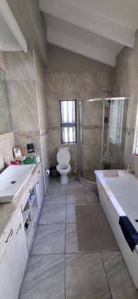 Kroonstad, 4 Bedrooms Bedrooms, 0 ,2 BathroomsBathrooms,House,For Sale,0,1522