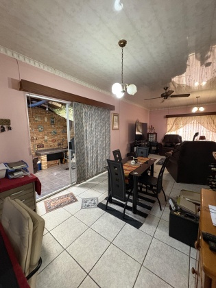 Kroonstad, 4 Bedrooms Bedrooms, 0 ,2 BathroomsBathrooms,House,For Sale,0,1524