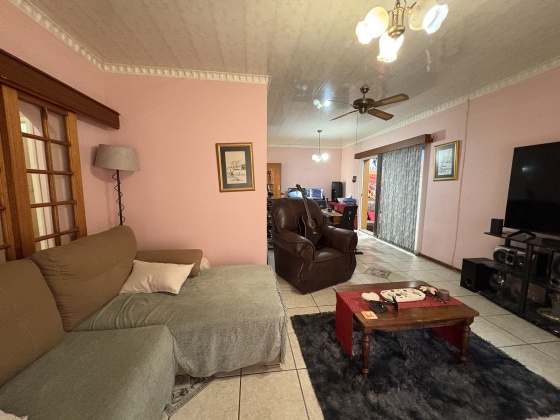 Kroonstad, 4 Bedrooms Bedrooms, 0 ,2 BathroomsBathrooms,House,For Sale,0,1524