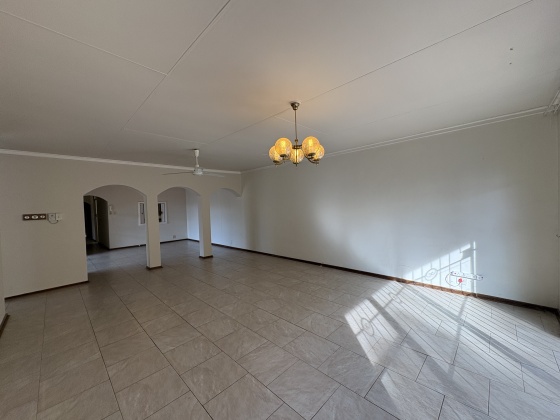Kroonstad, 3 Bedrooms Bedrooms, 0 ,2 BathroomsBathrooms,Townhouse,For Sale,0,1526