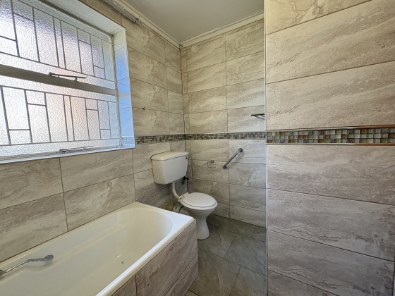 Kroonstad, 3 Bedrooms Bedrooms, 0 ,2 BathroomsBathrooms,Townhouse,For Sale,0,1526