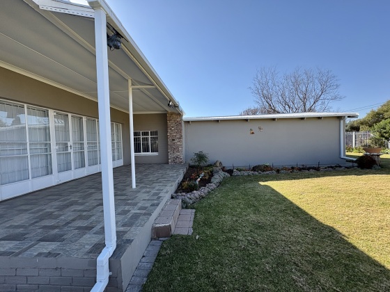 Kroonstad, 3 Bedrooms Bedrooms, 0 ,3 BathroomsBathrooms,House,For Sale,0,1535