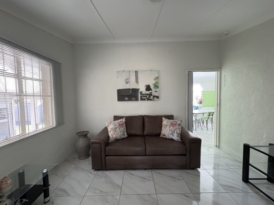 Kroonstad, 3 Bedrooms Bedrooms, 0 ,3 BathroomsBathrooms,House,For Sale,0,1535