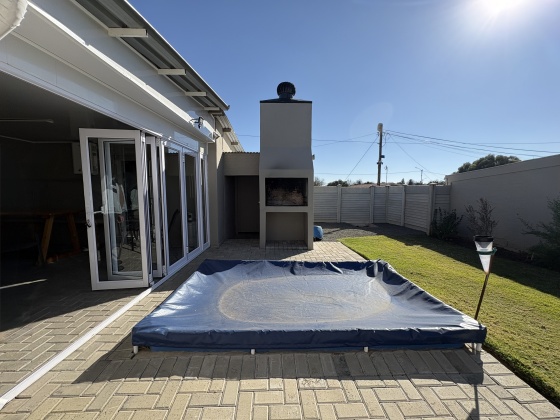 Kroonstad, 3 Bedrooms Bedrooms, 0 ,3 BathroomsBathrooms,House,For Sale,0,1535