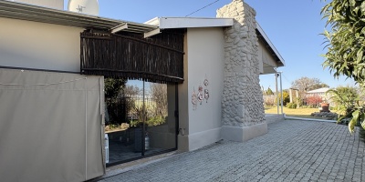 Kroonstad, 3 Bedrooms Bedrooms, 0 ,3 BathroomsBathrooms,House,For Sale,0,1535 Kroonstad, 3 Bedrooms Bedrooms, 0 ,3 BathroomsBathrooms,House,For Sale,0,1535