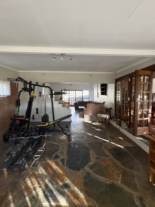 4 Bedrooms Bedrooms, 0 ,3 BathroomsBathrooms,House,For Sale,0,1536