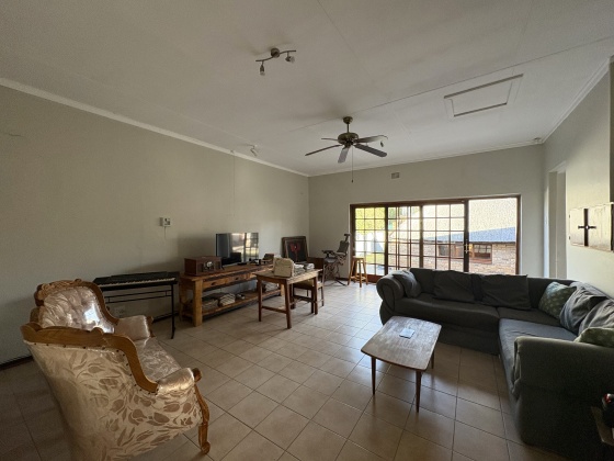 4 Bedrooms Bedrooms, 0 ,3 BathroomsBathrooms,House,For Sale,0,1536