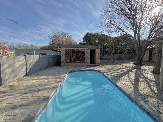 4 Bedrooms Bedrooms, 0 ,3 BathroomsBathrooms,House,For Sale,0,1536