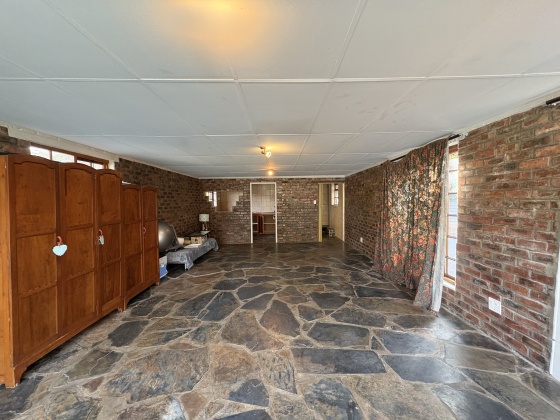4 Bedrooms Bedrooms, 0 ,3 BathroomsBathrooms,House,For Sale,0,1536