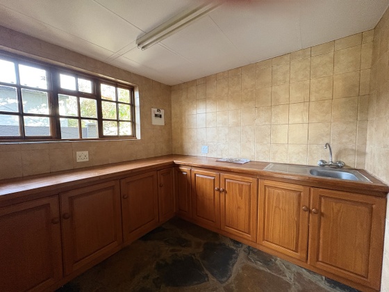 4 Bedrooms Bedrooms, 0 ,3 BathroomsBathrooms,House,For Sale,0,1536