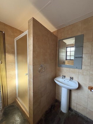 4 Bedrooms Bedrooms, 0 ,3 BathroomsBathrooms,House,For Sale,0,1536