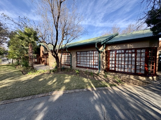4 Bedrooms Bedrooms, 0 ,3 BathroomsBathrooms,House,For Sale,0,1536