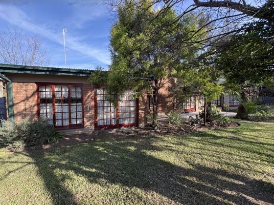 4 Bedrooms Bedrooms, 0 ,3 BathroomsBathrooms,House,For Sale,0,1536