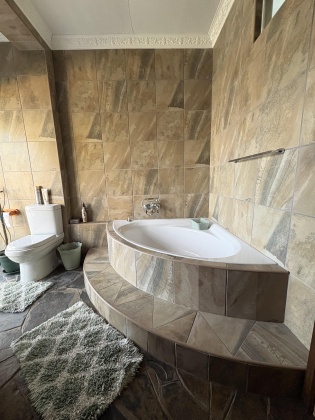 4 Bedrooms Bedrooms, 0 ,3 BathroomsBathrooms,House,For Sale,0,1536