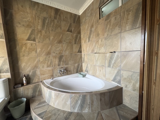 4 Bedrooms Bedrooms, 0 ,3 BathroomsBathrooms,House,For Sale,0,1536