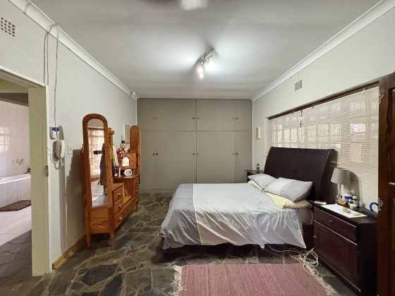 4 Bedrooms Bedrooms, 0 ,3 BathroomsBathrooms,House,For Sale,0,1536