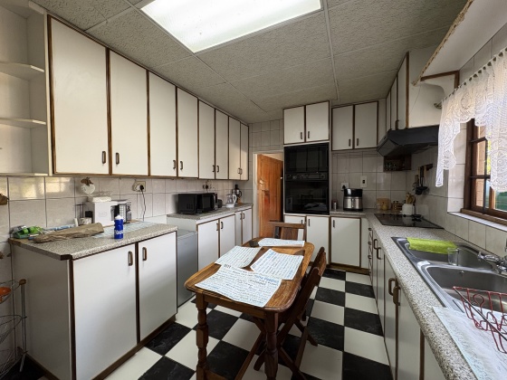4 Bedrooms Bedrooms, 0 ,3 BathroomsBathrooms,House,For Sale,0,1536