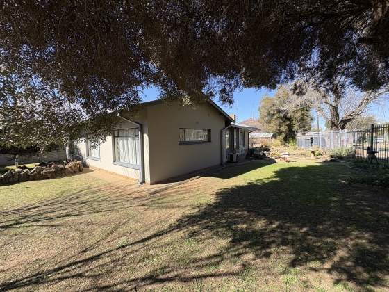 Kroonstad, 3 Bedrooms Bedrooms, 0 ,2 BathroomsBathrooms,House,For Sale,0,1537