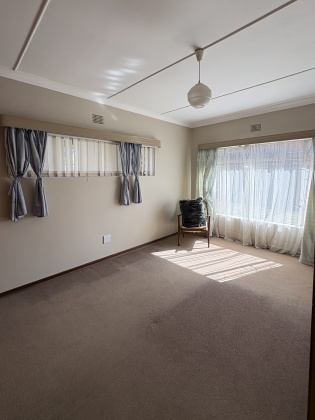 Kroonstad, 3 Bedrooms Bedrooms, 0 ,2 BathroomsBathrooms,House,For Sale,0,1537