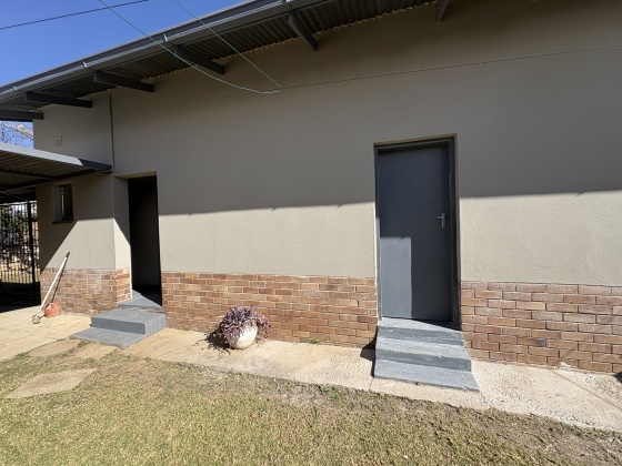 Kroonstad, 3 Bedrooms Bedrooms, 0 ,2 BathroomsBathrooms,House,For Sale,0,1537