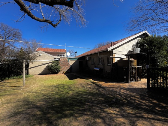Kroonstad, 4 Bedrooms Bedrooms, 0 ,2 BathroomsBathrooms,House,For Sale,0,1538