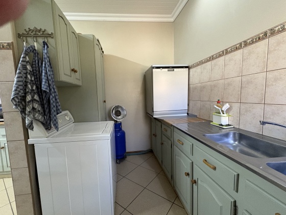 Kroonstad, 4 Bedrooms Bedrooms, 0 ,2 BathroomsBathrooms,House,For Sale,0,1538