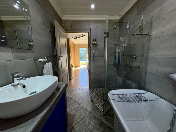 Kroonstad, 4 Bedrooms Bedrooms, 0 ,2 BathroomsBathrooms,House,For Sale,0,1538