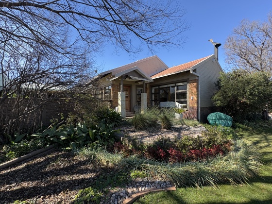 Kroonstad, 4 Bedrooms Bedrooms, 0 ,2 BathroomsBathrooms,House,For Sale,0,1538