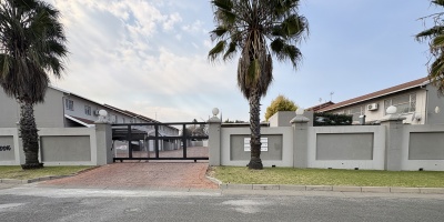 Kroonstad, 3 Bedrooms Bedrooms, 0 ,2 BathroomsBathrooms,Apartment / Flat,For Sale,0,1539 Kroonstad, 3 Bedrooms Bedrooms, 0 ,2 BathroomsBathrooms,Apartment / Flat,For Sale,0,1539
