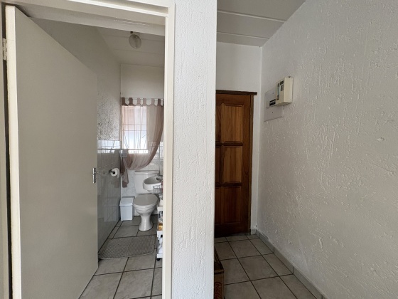 Kroonstad, 3 Bedrooms Bedrooms, 0 ,2 BathroomsBathrooms,Apartment / Flat,For Sale,0,1539