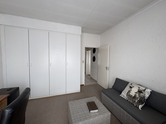 Kroonstad, 3 Bedrooms Bedrooms, 0 ,2 BathroomsBathrooms,Apartment / Flat,For Sale,0,1539