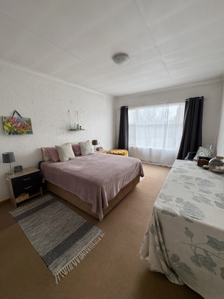 Kroonstad, 3 Bedrooms Bedrooms, 0 ,2 BathroomsBathrooms,Apartment / Flat,For Sale,0,1539