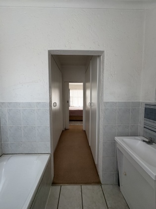 Kroonstad, 3 Bedrooms Bedrooms, 0 ,2 BathroomsBathrooms,Apartment / Flat,For Sale,0,1539