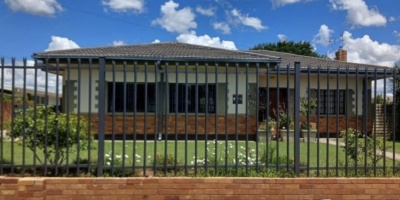 Kroonstad, 3 Bedrooms Bedrooms, 0 ,1 BathroomBathrooms,House,For Sale,0,1552