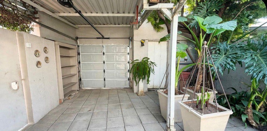 Kroonstad, 3 Bedrooms Bedrooms, 0 ,0,Apartment / Flat,For Sale,0,1559