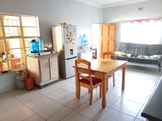 Kroonstad, 3 Bedroom Bedrooms, 0 ,2 BathroomBathrooms,House,For Sale,0,1563