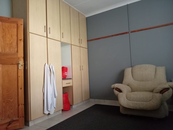 Kroonstad, 3 Bedroom Bedrooms, 0 ,2 BathroomBathrooms,House,For Sale,0,1563