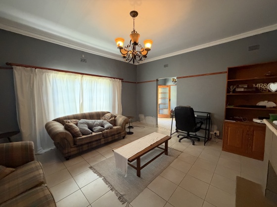 Kroonstad, 3 Bedroom Bedrooms, 0 ,2 BathroomBathrooms,House,For Sale,0,1563