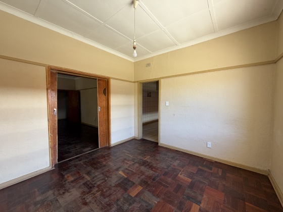 Kroonstad, 4 Bedroom Bedrooms, 0 ,2 BathroomBathrooms,House,For Sale,0,1564