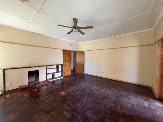 Kroonstad, 4 Bedroom Bedrooms, 0 ,2 BathroomBathrooms,House,For Sale,0,1564