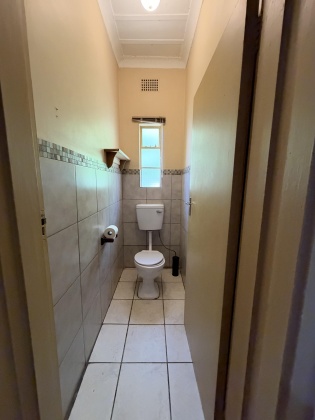Kroonstad, 4 Bedroom Bedrooms, 0 ,2 BathroomBathrooms,House,For Sale,0,1564